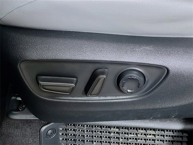 Used 2024 Toyota Sienna XLE image 11