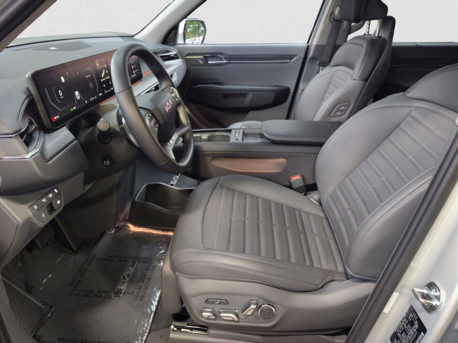 Used 2024 Kia EV9 Land AWD/4WD image 10