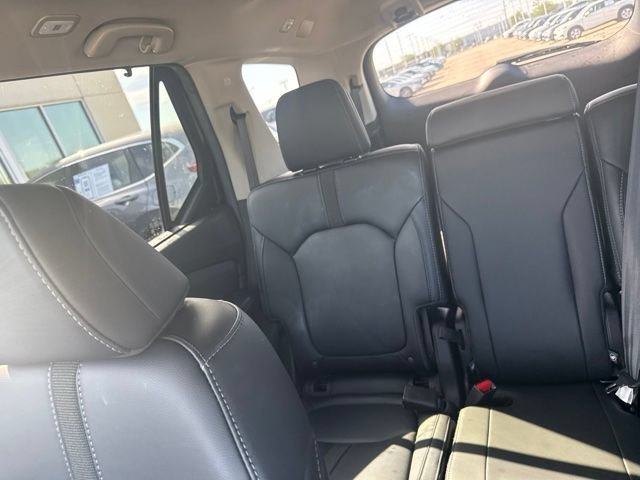 Used 2025 Honda Pilot Touring image 8