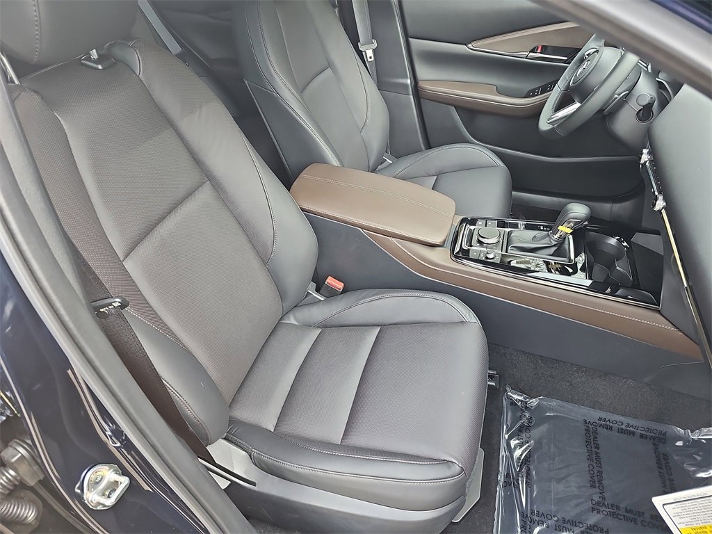 New 2025 MAZDA CX-30 2.5 Turbo w/ Premium Plus Pkg image 10