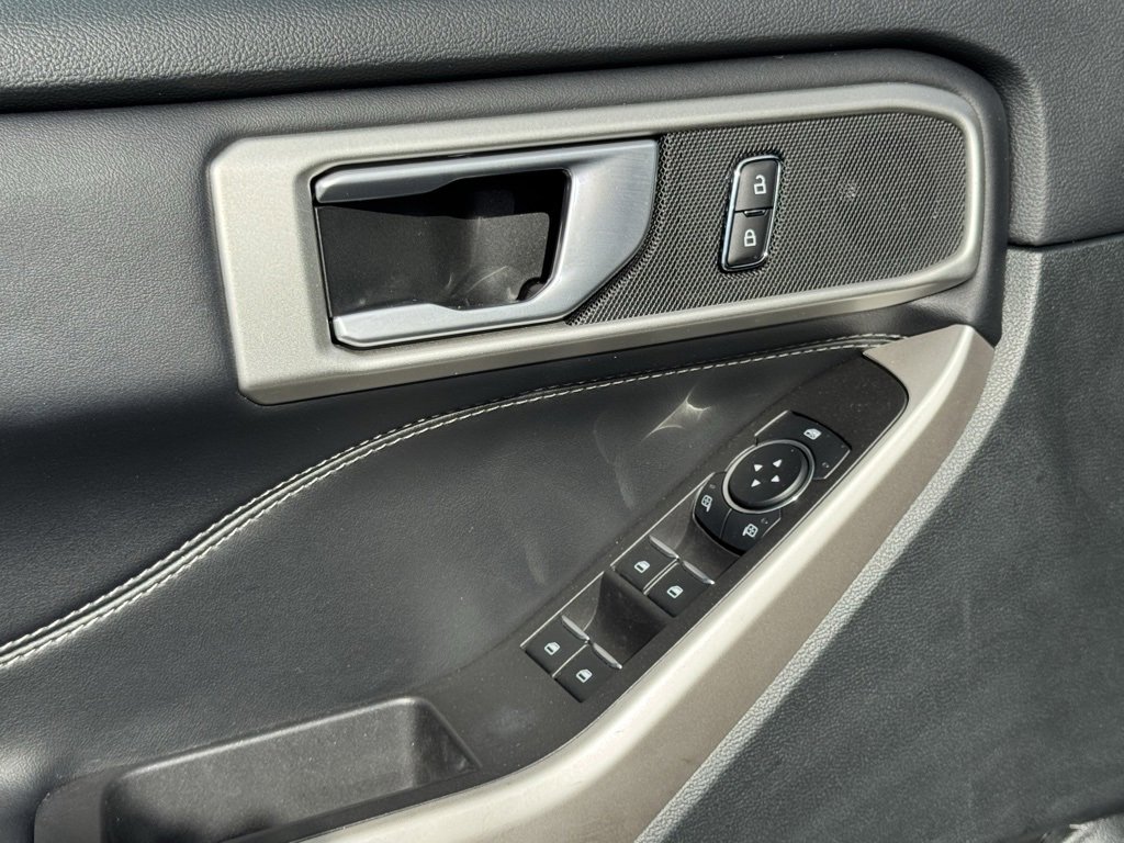 Used 2023 Ford Explorer XLT w/ Equipment Group 202A image 21