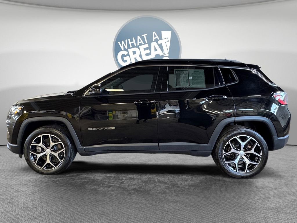 Used 2024 Jeep Compass Limited image 7