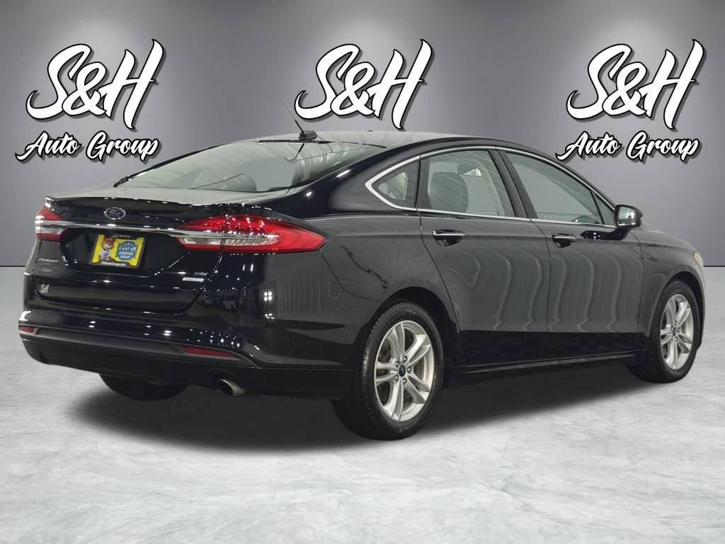 Used 2018 Ford Fusion SE w/ Fusion SE Technology Package FWD image 20