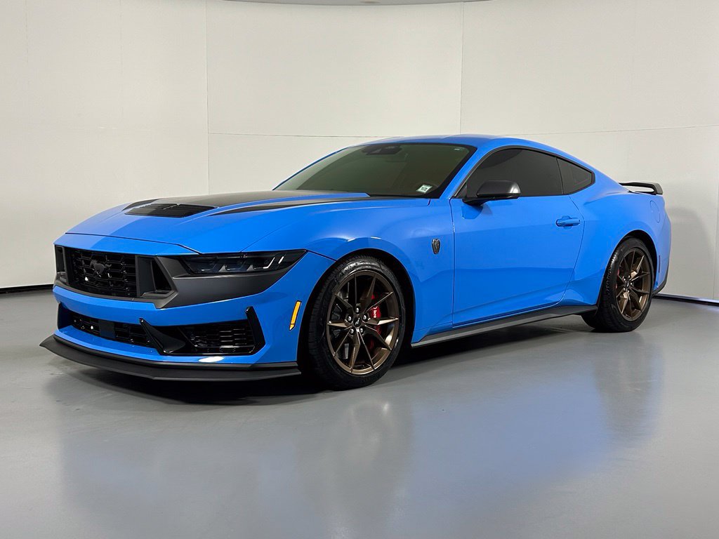 Used 2025 Ford Mustang Dark Horse RWD image 3