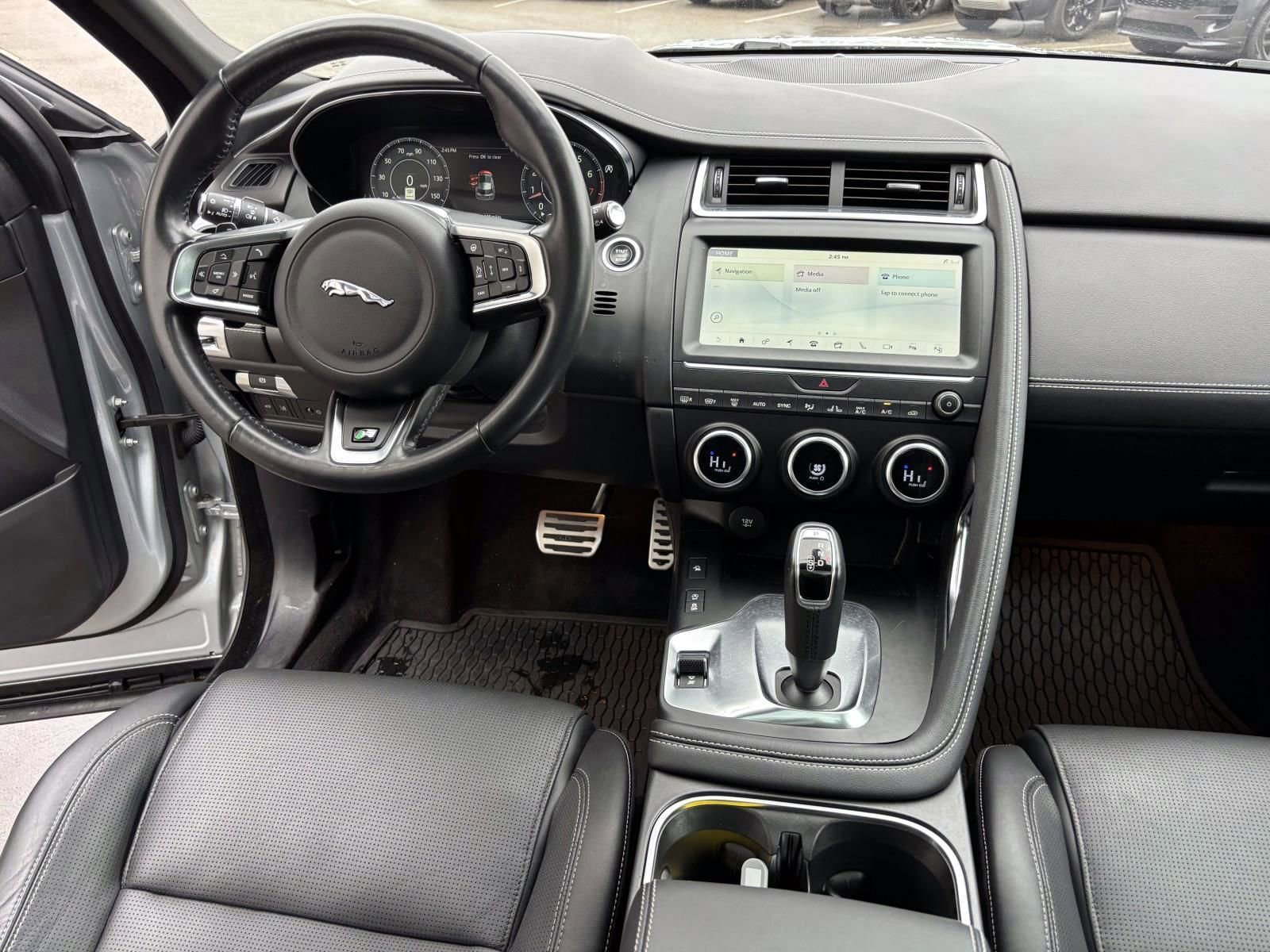 Used 2019 Jaguar E-PACE R-Dynamic HSE image 26