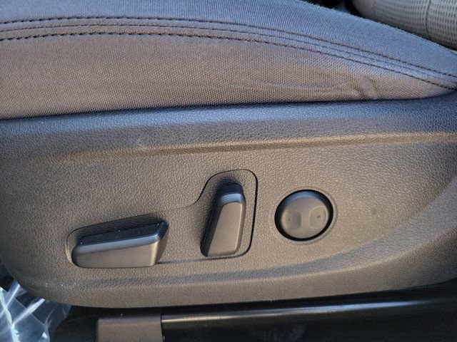 Used 2023 Hyundai Santa Fe SEL FWD image 15