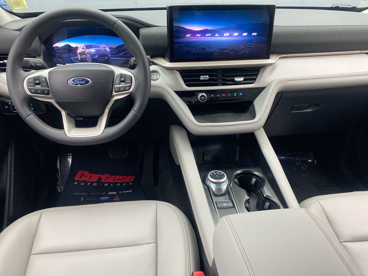 New 2026 Ford Explorer Active w/ Active Comfort Package AWD/4WD image 15