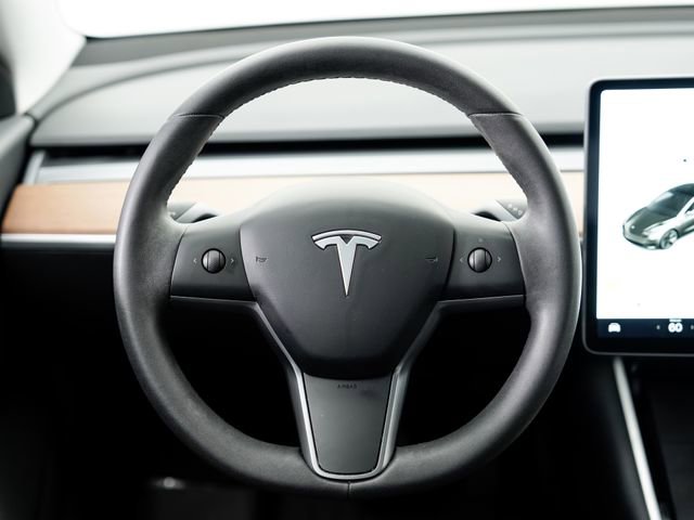 Used 2020 Tesla Model 3 Standard Range Plus image 10