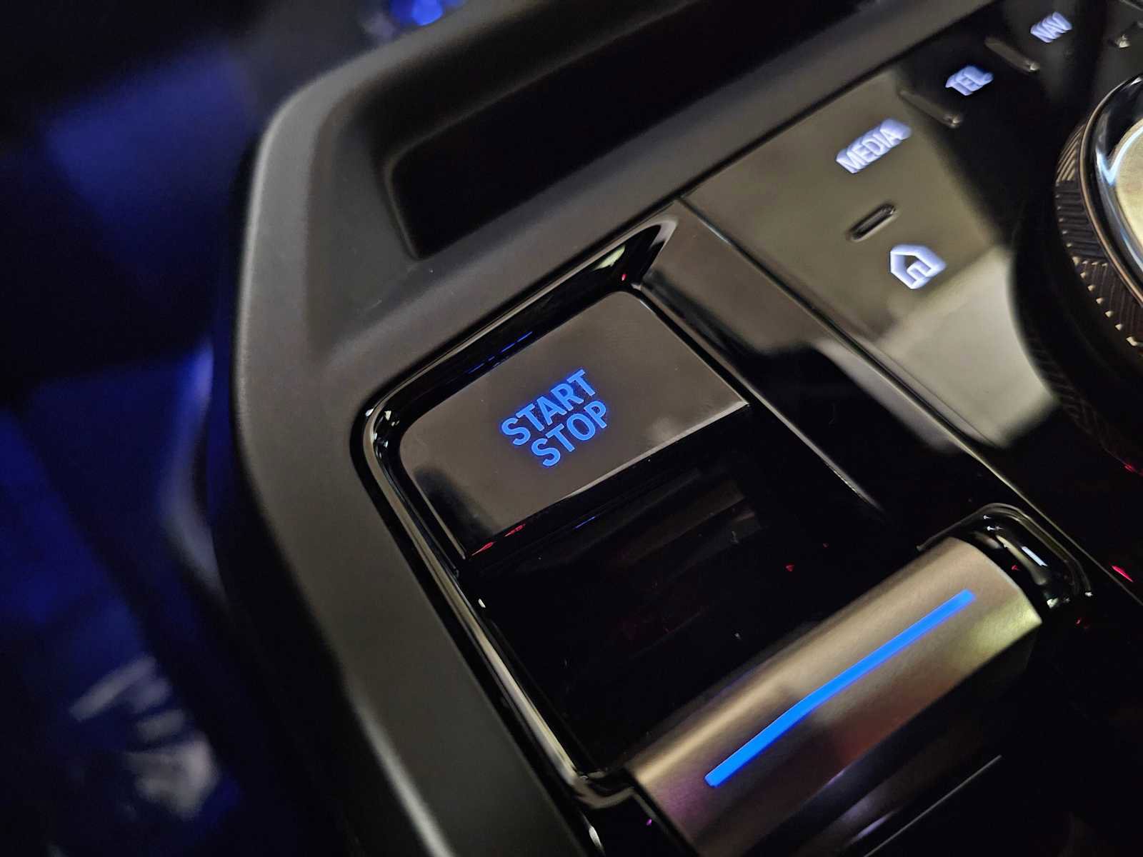 Used 2024 BMW iX xDrive50 w/ Premium Package image 26