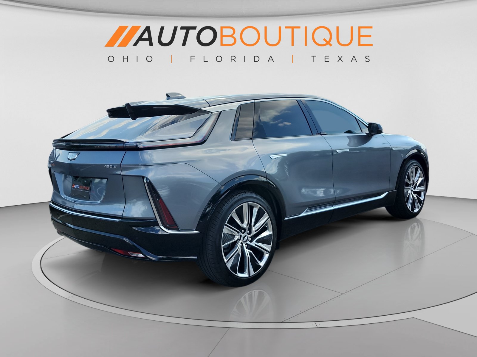 Used 2023 Cadillac Lyriq 2WD image 6