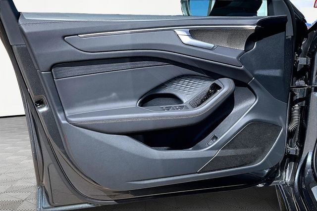 New 2026 Audi A6 Premium Plus AWD/4WD image 18