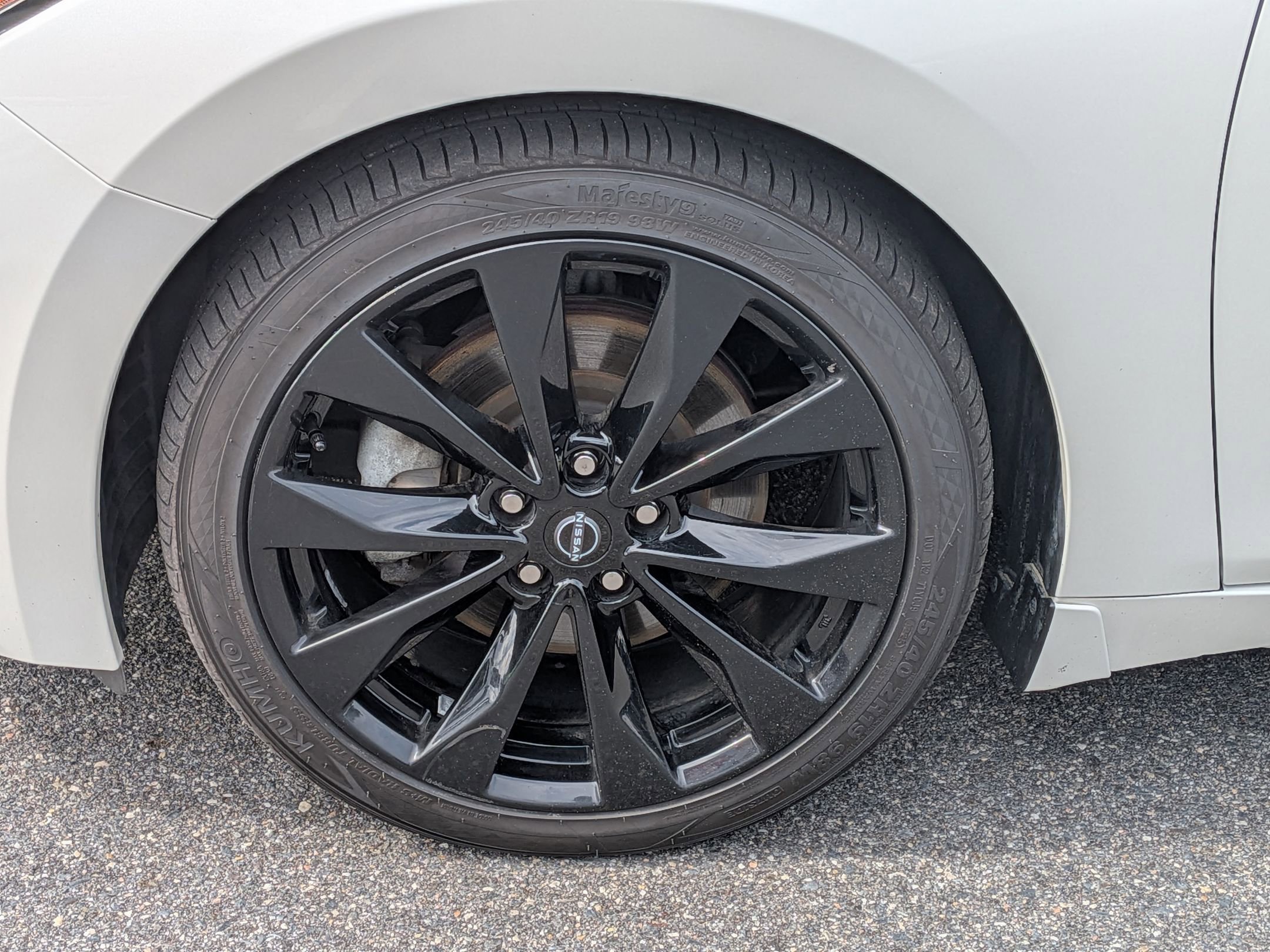 Used 2023 Nissan Maxima SR w/ Sport Mat Group FWD image 10