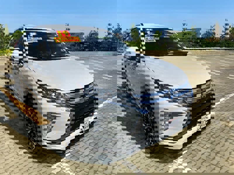 Used 2019 Mitsubishi Eclipse Cross SE image 1