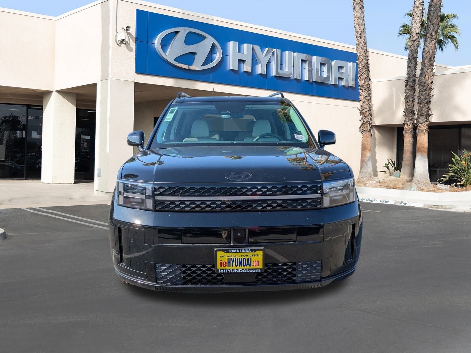 New 2025 Hyundai Santa Fe Calligraphy image 2