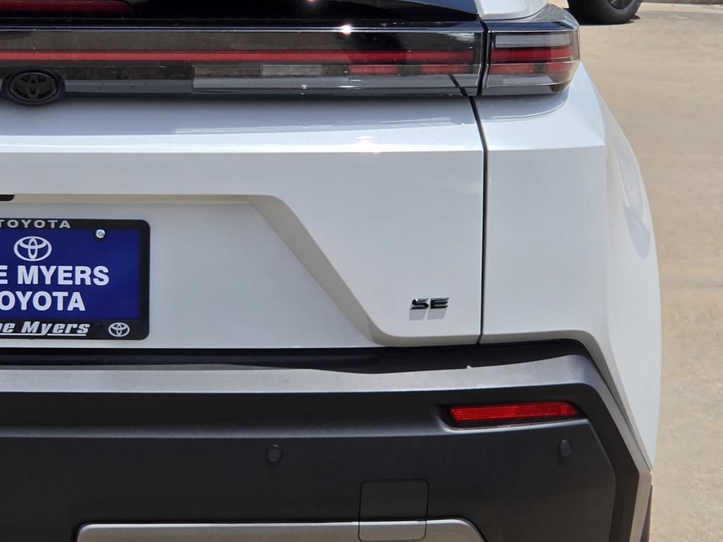 New 2026 Toyota C-HR AWD/4WD image 9