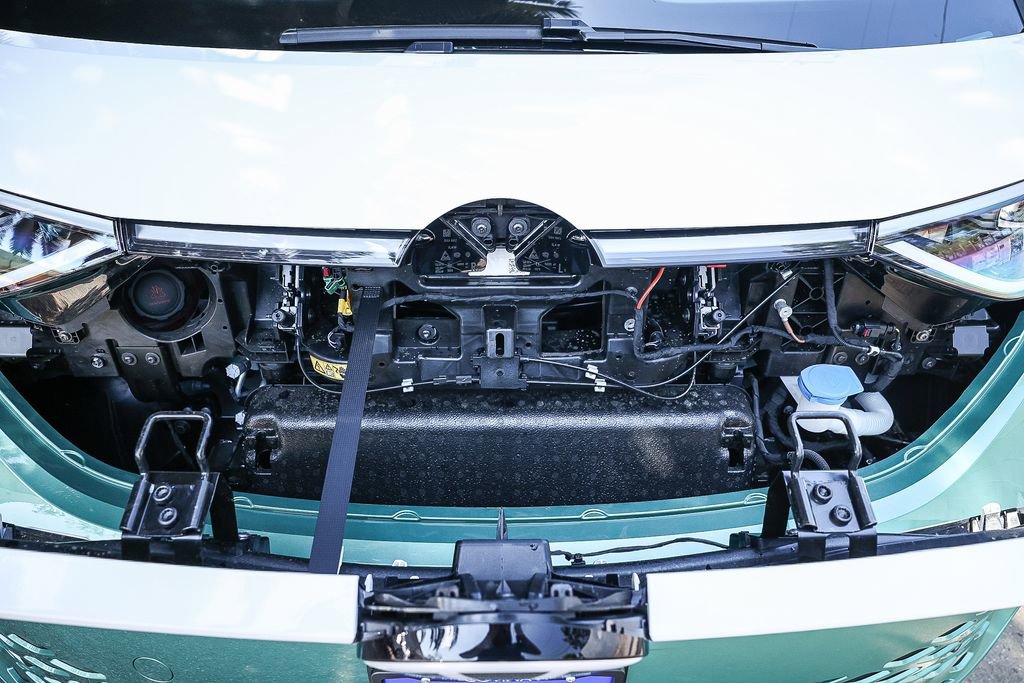 New 2025 Volkswagen ID. Buzz 1st Edition image 18