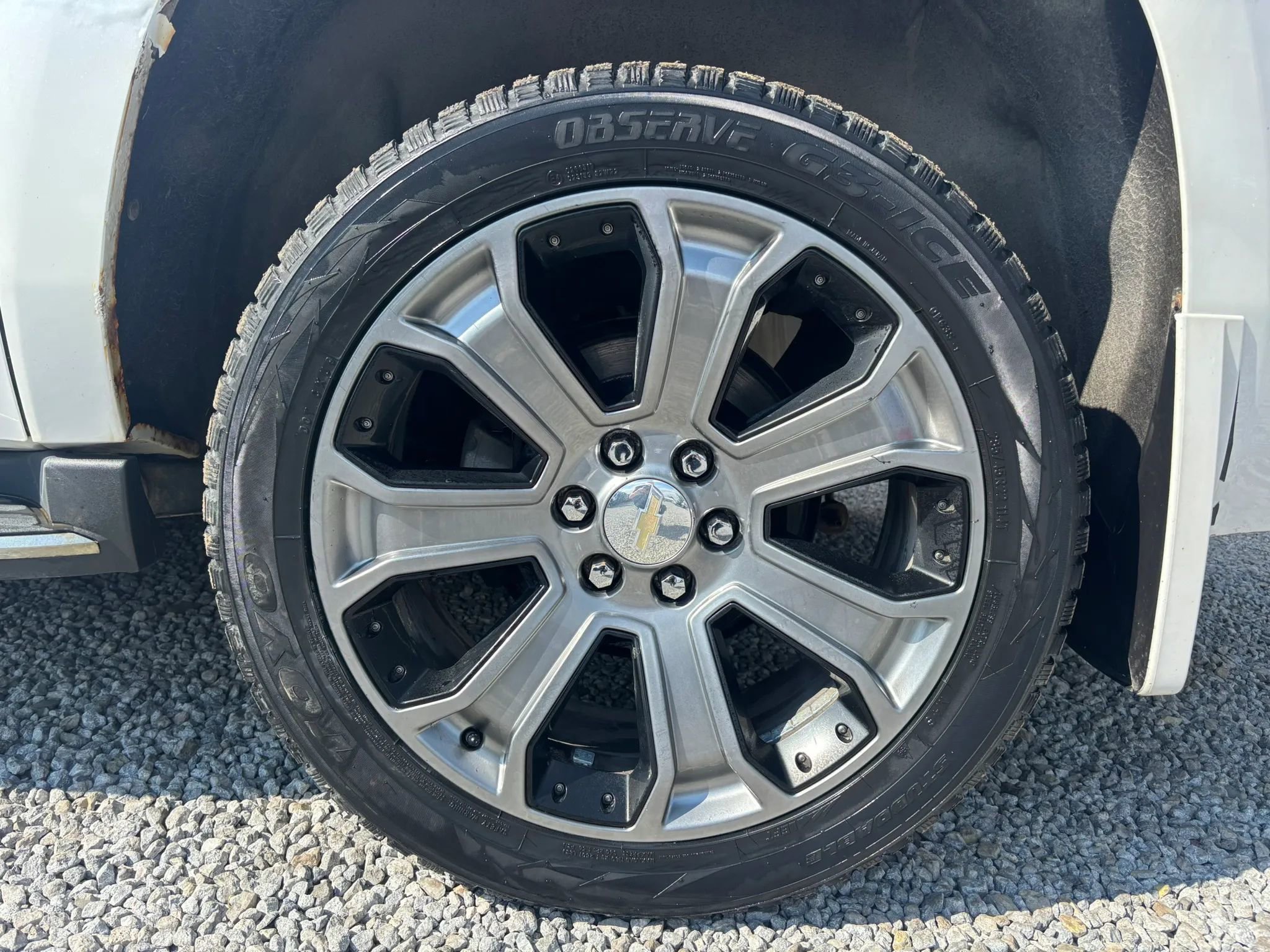 Used 2017 Chevrolet Suburban Premier AWD/4WD image 2