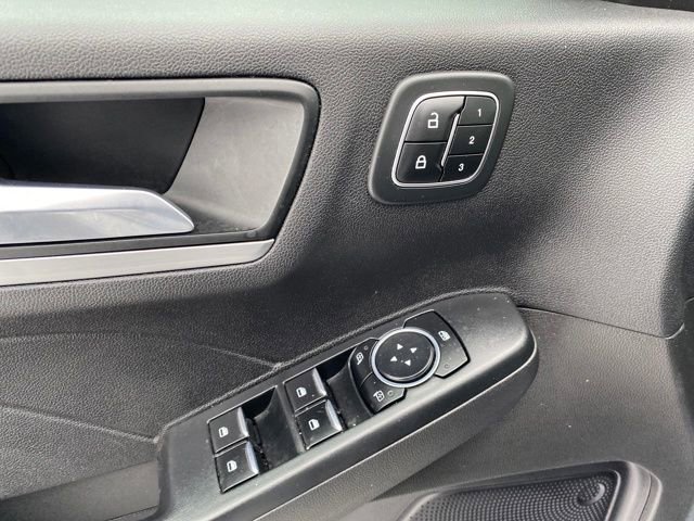 Used 2023 Ford Escape Platinum AWD/4WD image 17