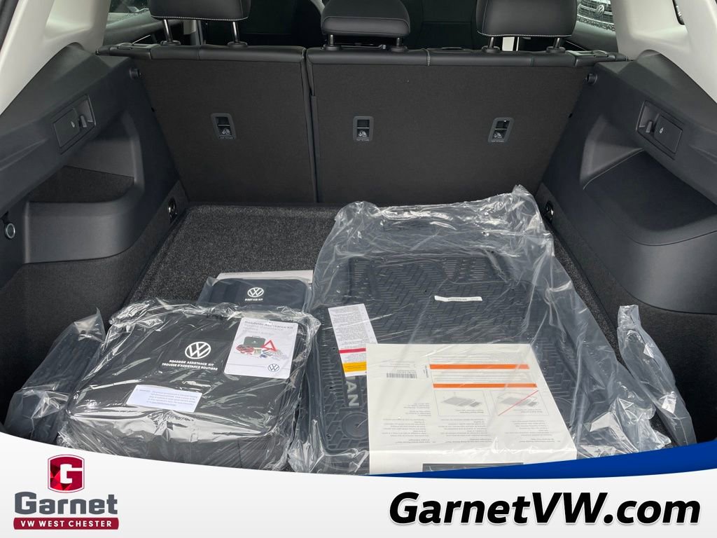 New 2026 Volkswagen Tiguan SE image 23