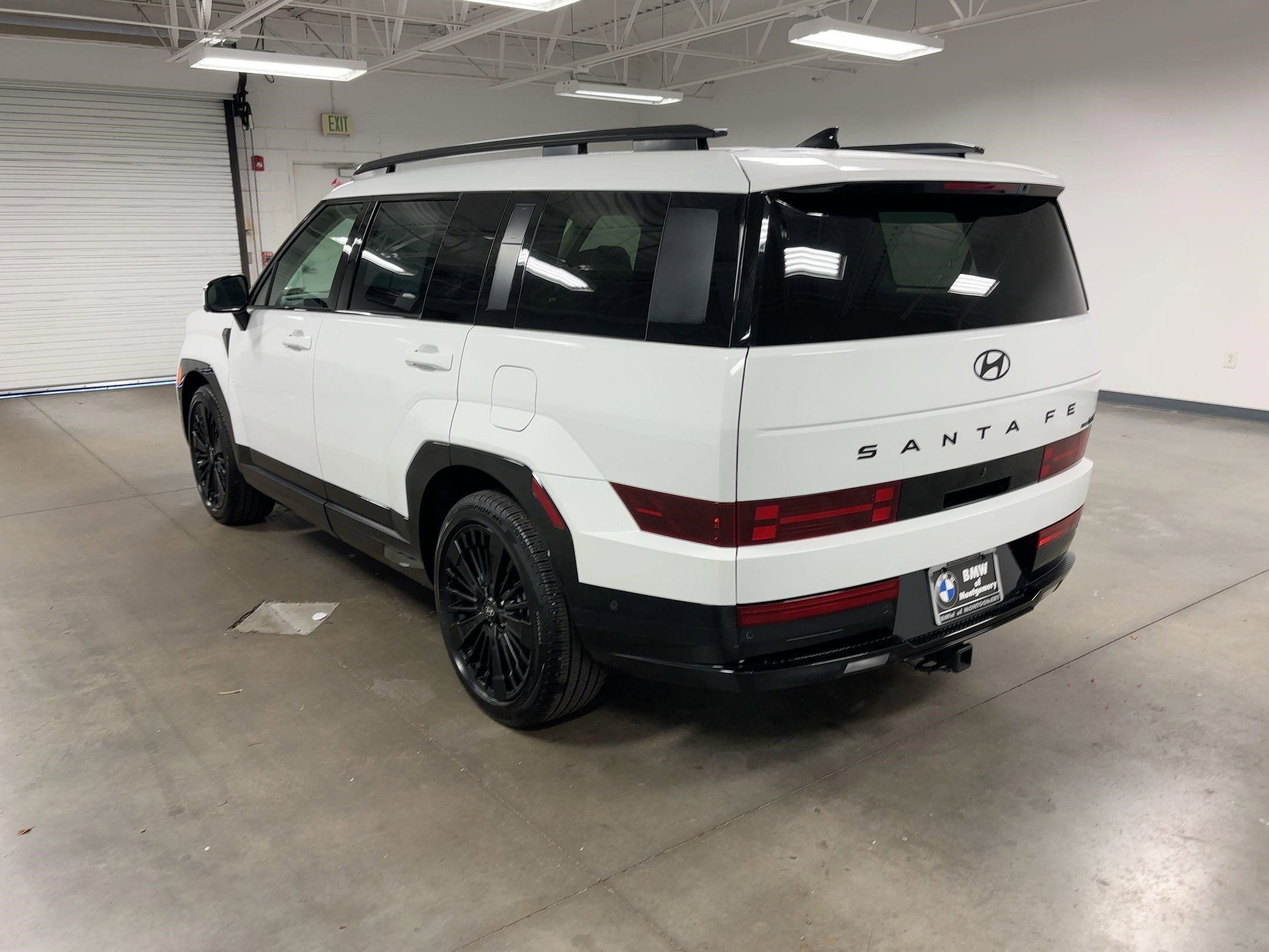 Used 2024 Hyundai Santa Fe Calligraphy image 3