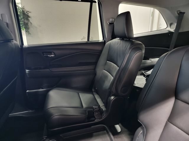 Used 2022 Honda Pilot Touring image 14