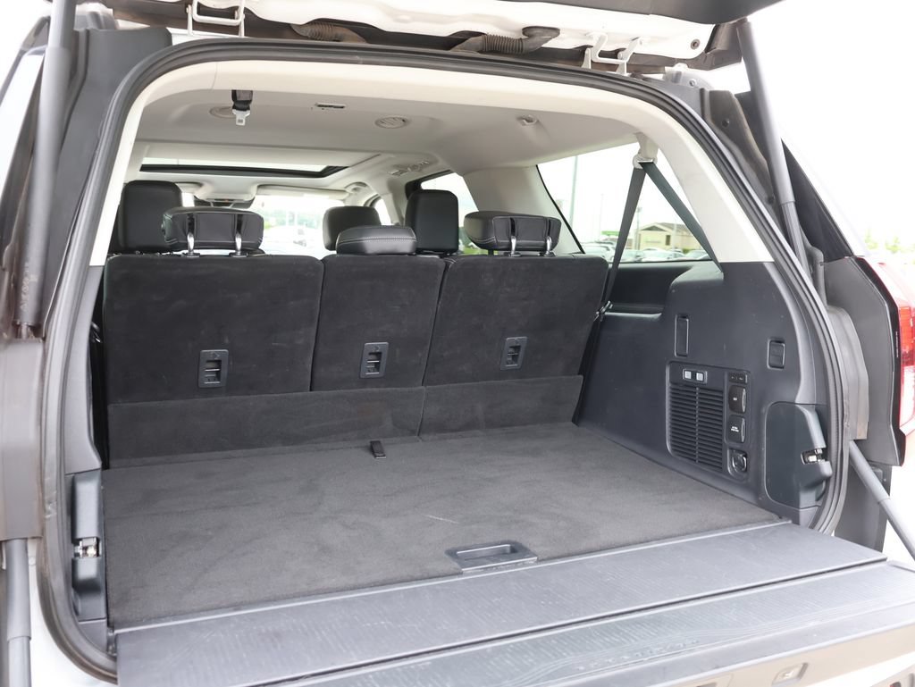 Used 2025 Ford Expedition Max Platinum AWD/4WD image 17