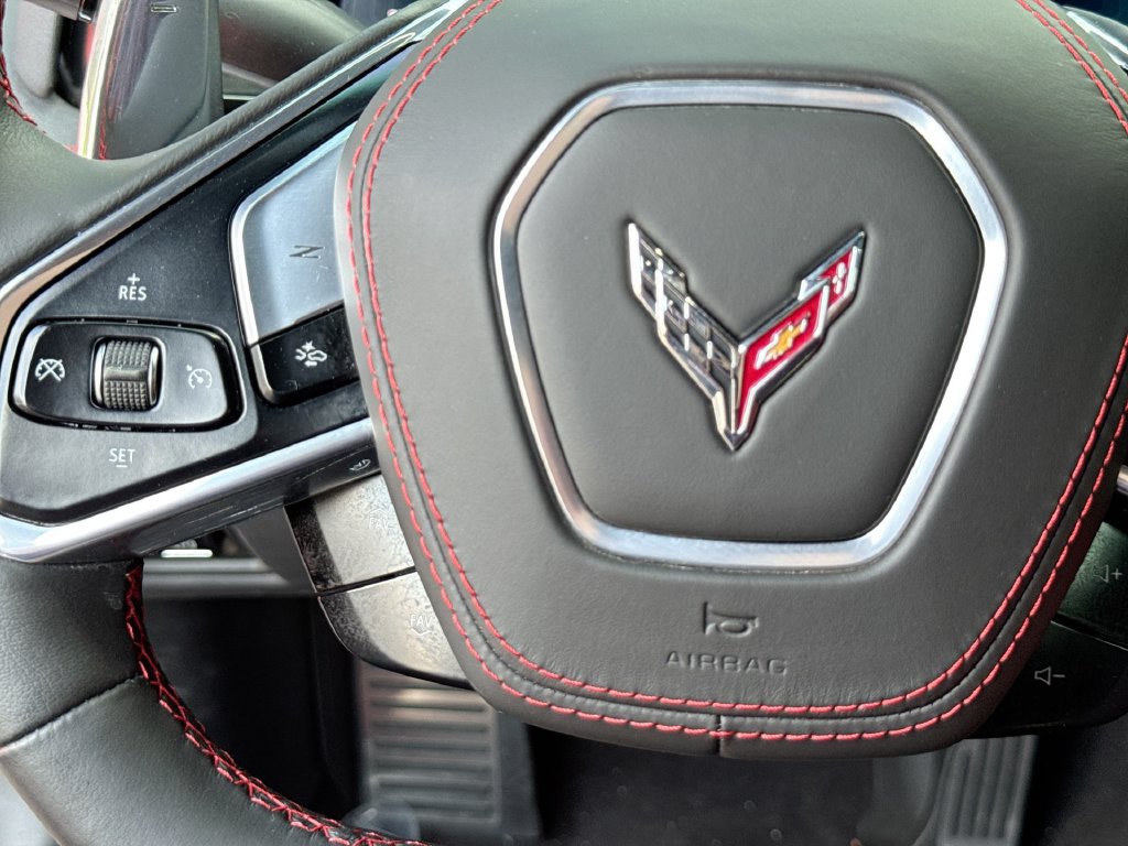 Used 2025 Chevrolet Corvette Stingray Preferred Conv w/ Z51 Performance Package RWD image 17