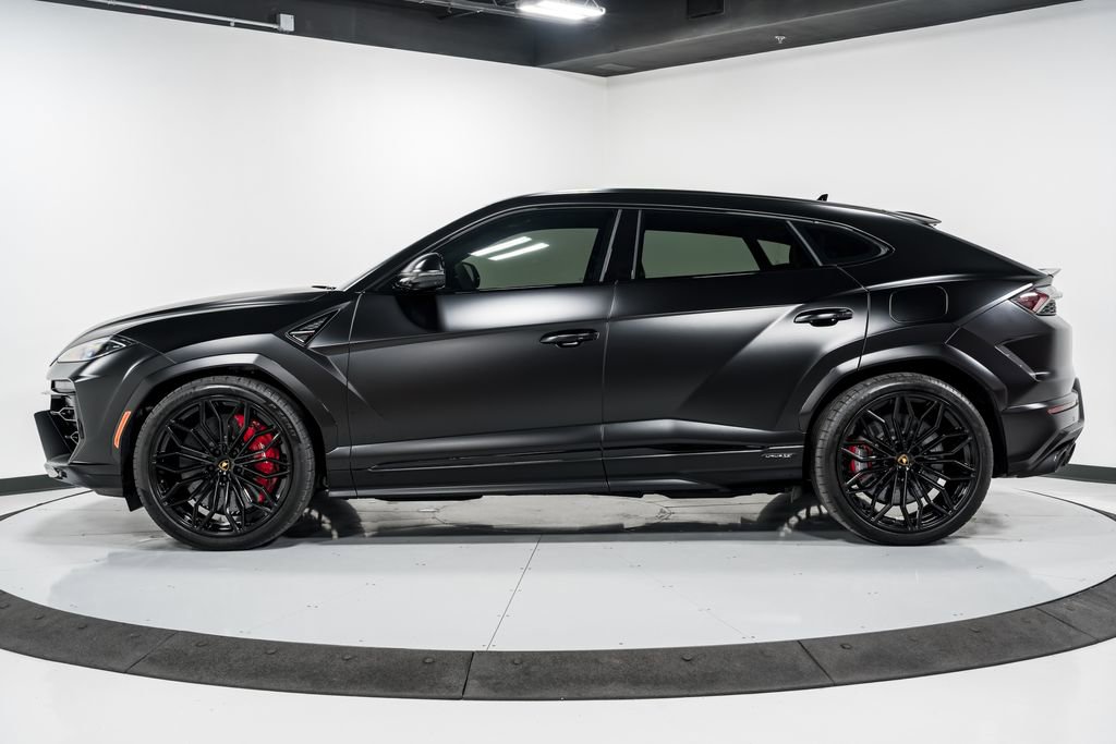 Used 2025 Lamborghini Urus SE image 6