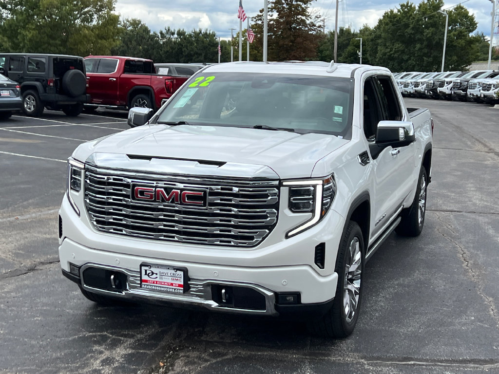 Used 2022 GMC Sierra 1500 Denali w/ Denali Reserve Package AWD/4WD image 2