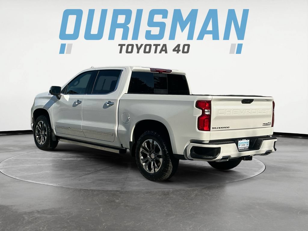 Used 2025 Chevrolet Silverado 1500 High Country w/ Technology Package AWD/4WD image 5