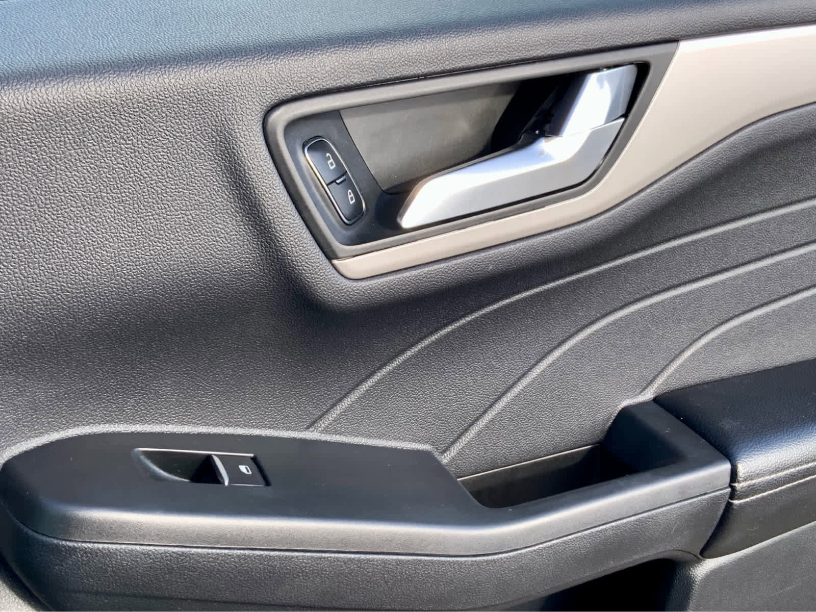 Used 2021 Ford Escape SE image 49