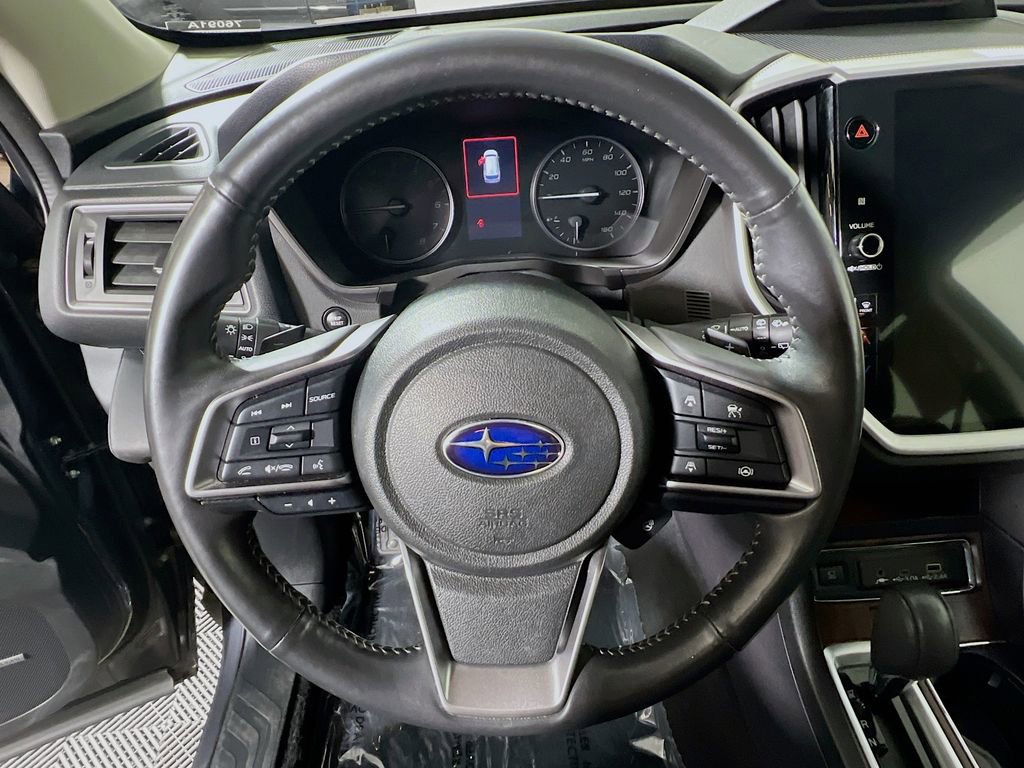Used 2023 Subaru Ascent Touring image 10