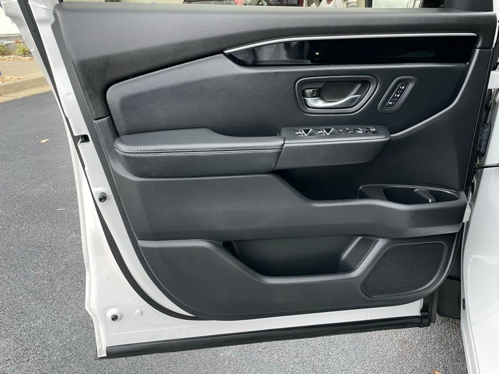 Certified 2024 Honda Pilot EX-L image 24