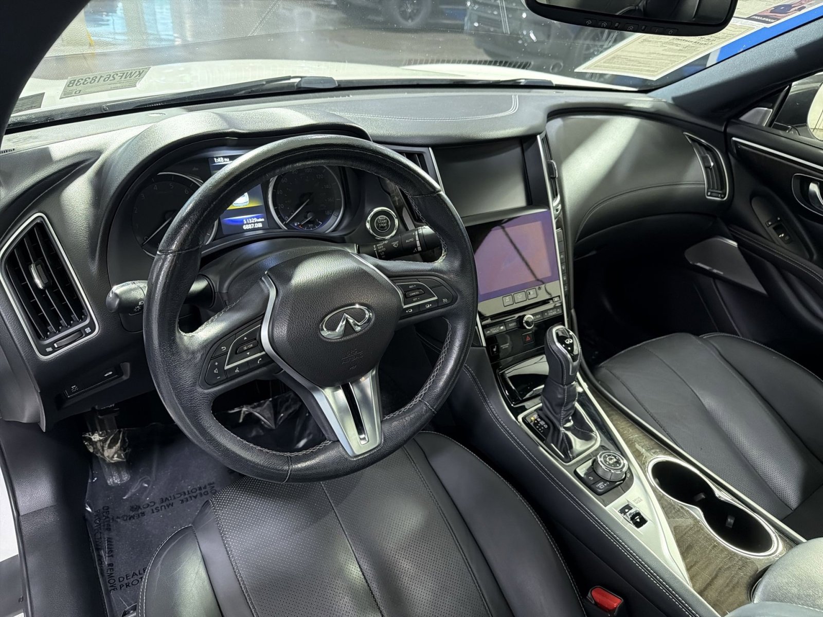 Used 2017 INFINITI Q60 3.0t w/ Premium Plus Package 3.0T AWD/4WD image 20