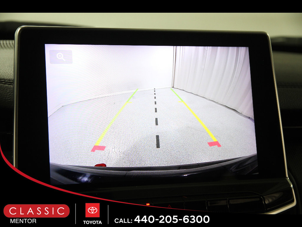 Used 2022 Jeep Compass Trailhawk w/ Trailhawk Convenience Group AWD/4WD image 11