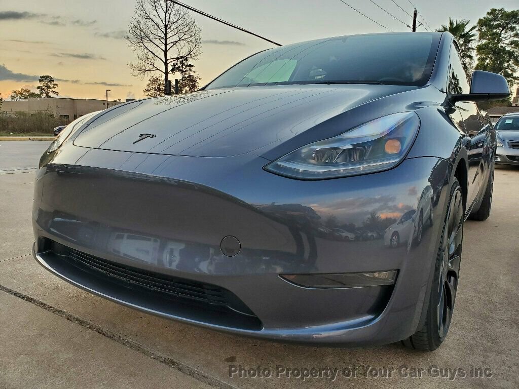Used 2023 Tesla Model Y Performance image 4