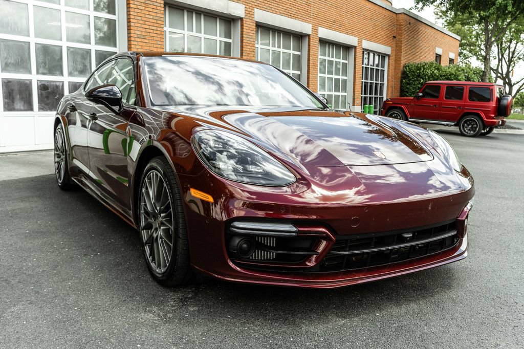 Used 2023 Porsche Panamera 4 Platinum Edition w/ Sportdesign Package AWD/4WD image 5