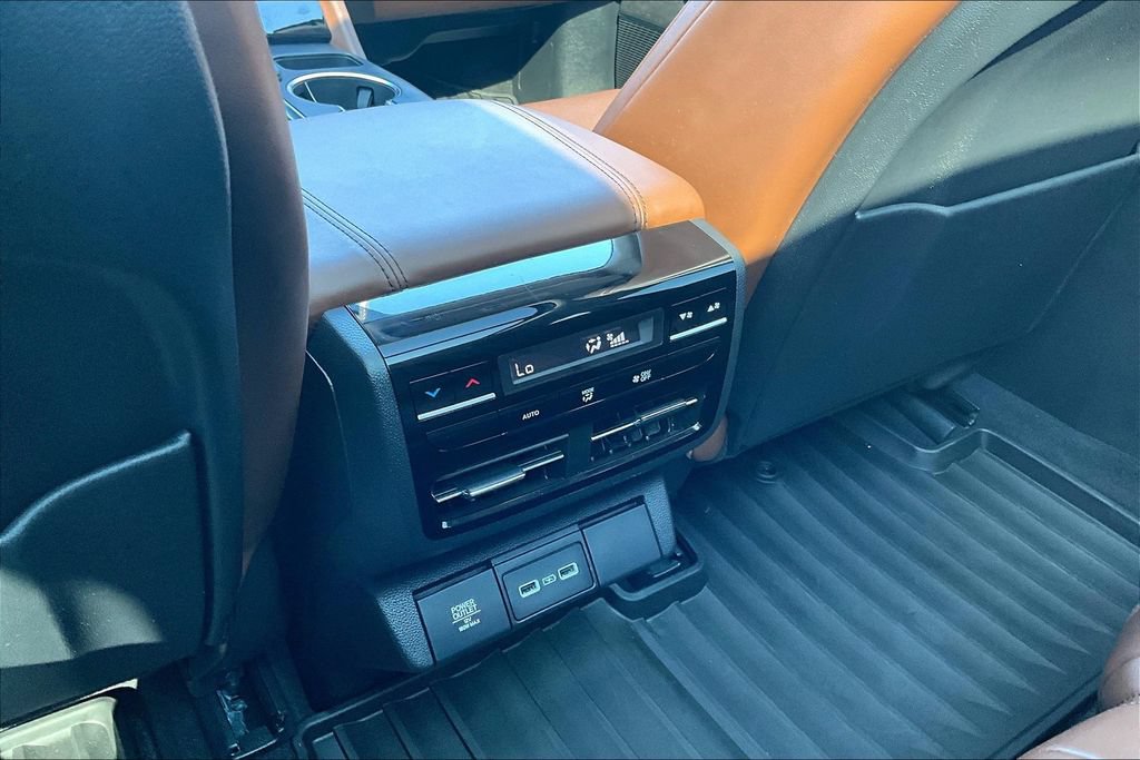 Used 2024 Acura MDX SH-AWD w/ Technology Package image 31