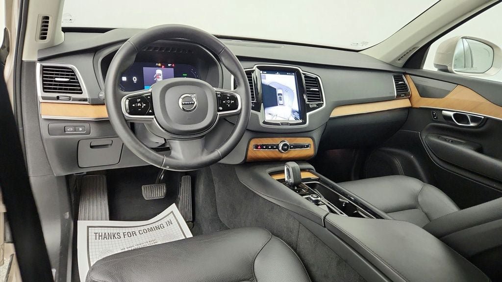 Used 2024 Volvo XC90 T8 Plus w/ Protection Package Premier AWD/4WD image 12