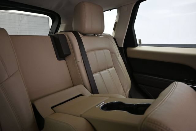 Used 2019 Land Rover Range Rover Sport HSE AWD/4WD image 16