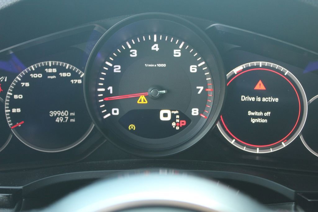 Certified 2023 Porsche Cayenne Platinum Edition AWD/4WD image 20