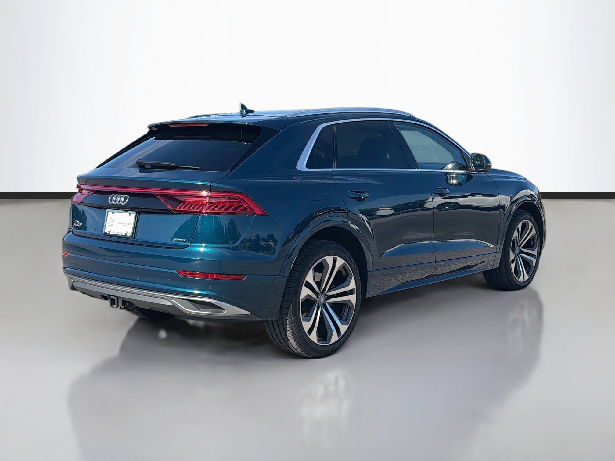 Used 2019 Audi Q8 Premium Plus AWD/4WD image 5
