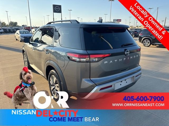 Used 2022 Nissan Pathfinder SL FWD image 4