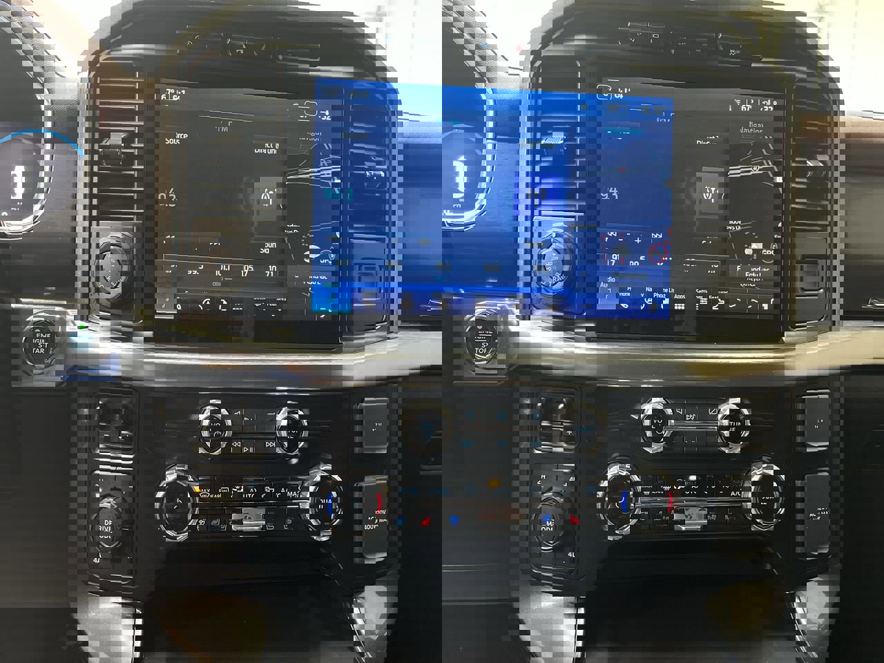 Certified 2023 Ford F150 Lariat w/ Equipment Group 502A High image 22