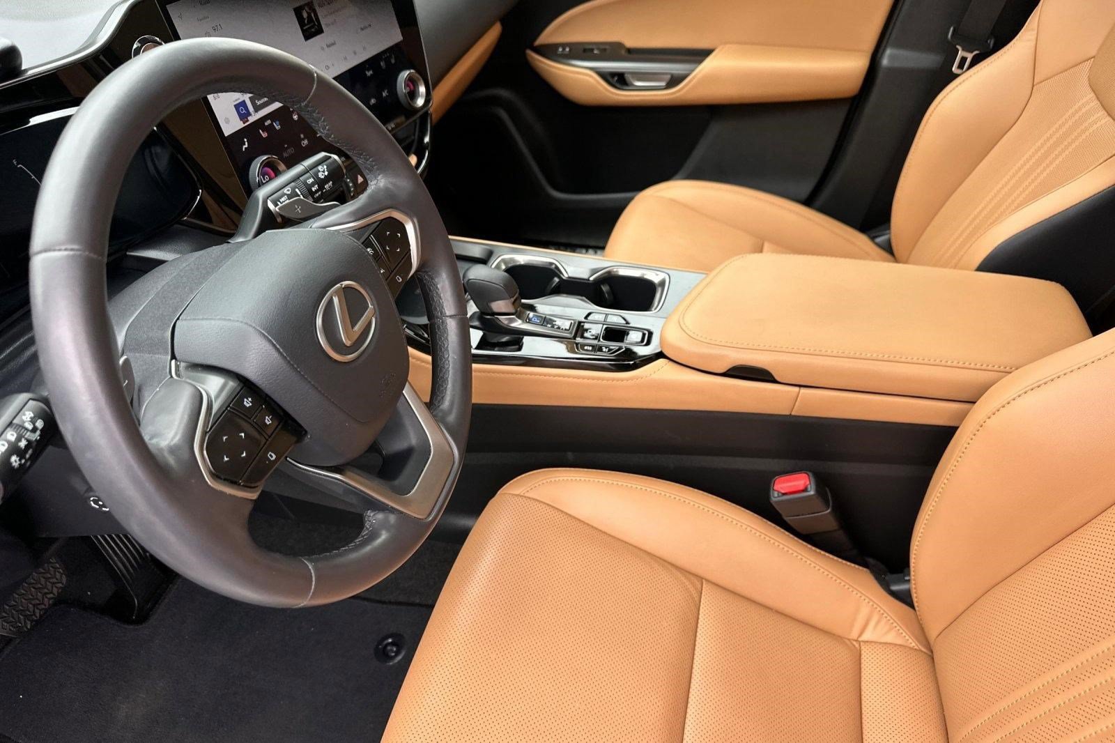 Used 2024 Lexus NX 350 AWD image 4
