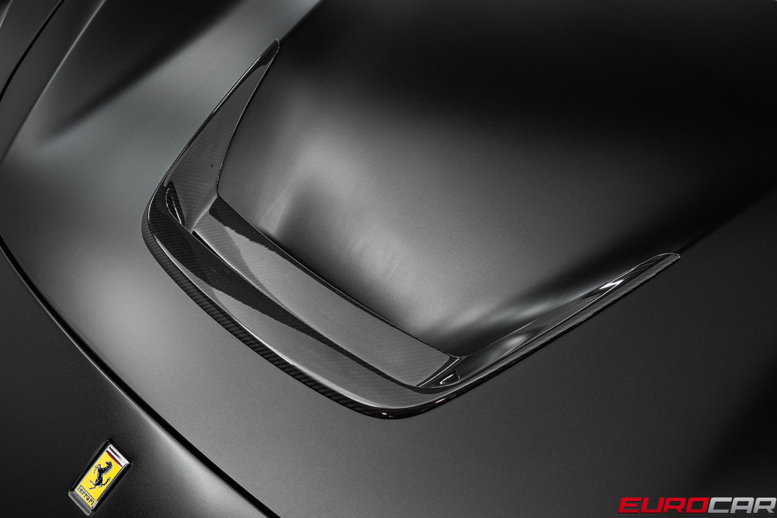 Used 2022 Ferrari F8 Tributo RWD image 13