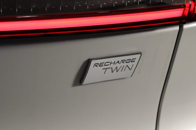 Used 2023 Volvo C40 P8 Recharge Ultimate AWD/4WD image 43