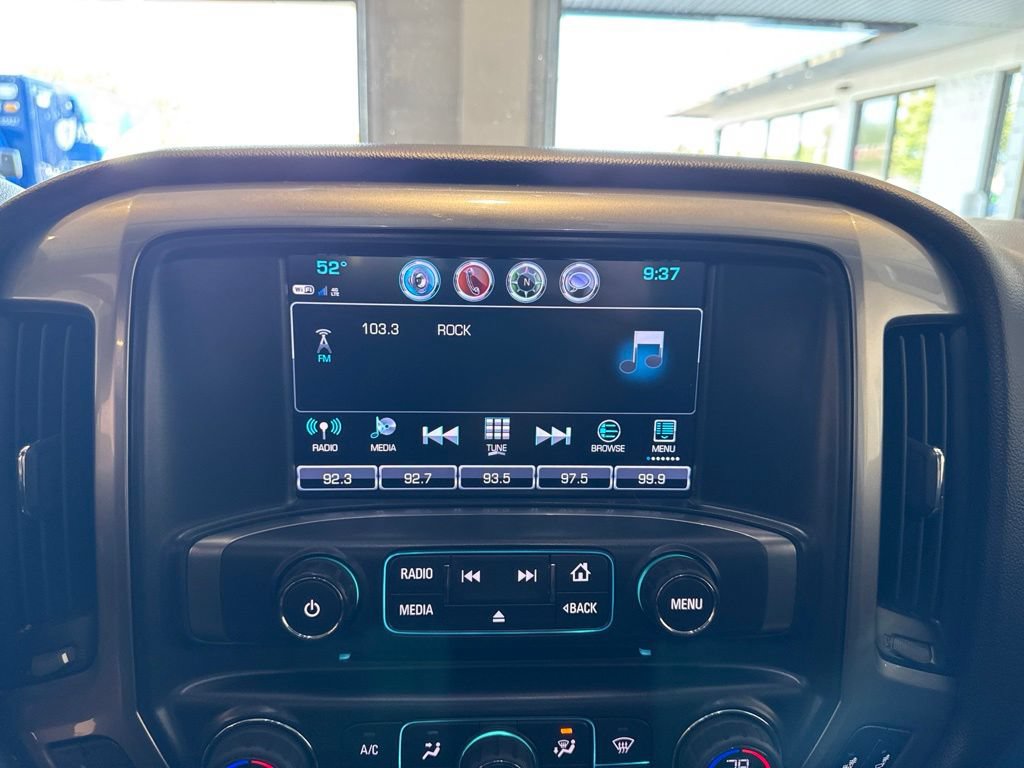 Used 2018 Chevrolet Silverado 1500 LT w/ All Star Edition AWD/4WD image 25