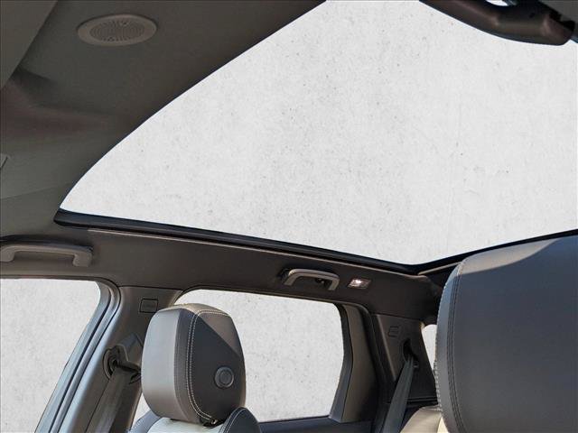 New 2026 Land Rover Discovery Sport Landmark AWD/4WD image 15