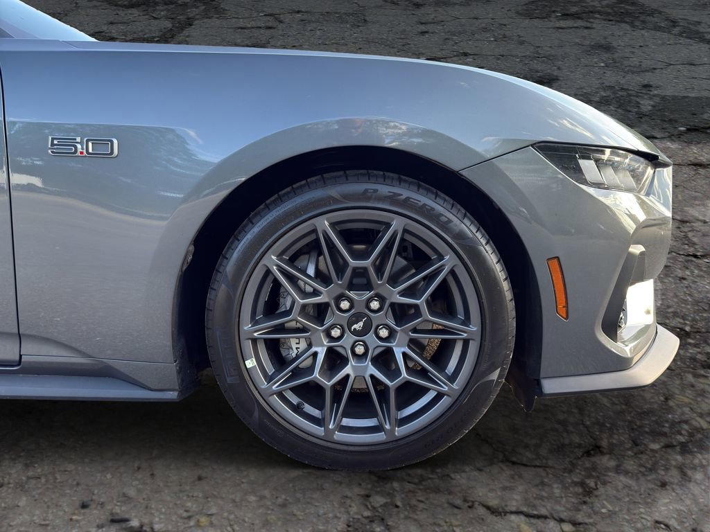 Used 2024 Ford Mustang GT RWD image 14